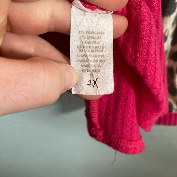 Haptics 1X Pink Cheetah Print Long Sleeve Strappy Shirt Top Waffle Knit V Neck - Picture 4 of 8